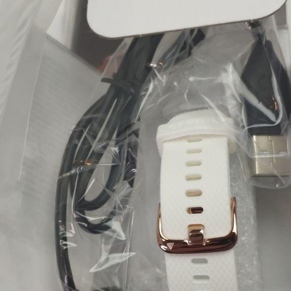 Garmin Vivomove HR Hybrid Smartwatch NWT - Picture 2 of 7